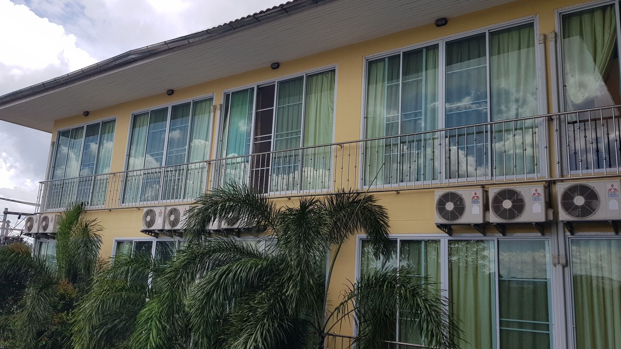 Aparthotel The O2 Udon Thani Zewnętrze zdjęcie